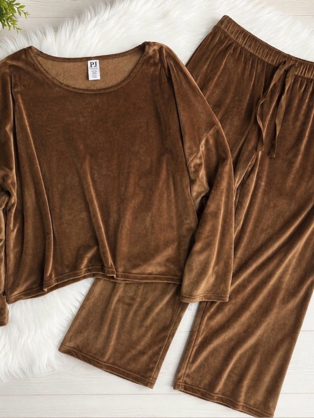 PJ Velour Long-Sleeve Brown Pajama Set